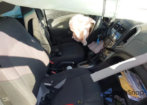 2013 Chevrolet Sonic Lt Auto z USA, uszkodzony, nr VIN 1G1JC6SGXD4230466